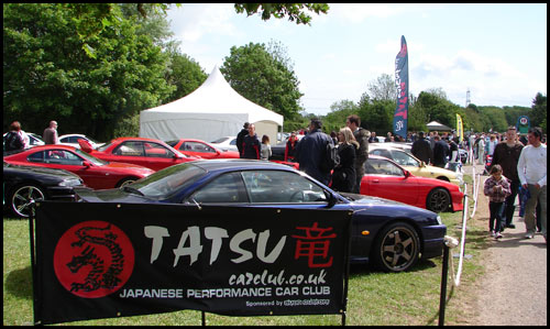 Tatsu Club Stand